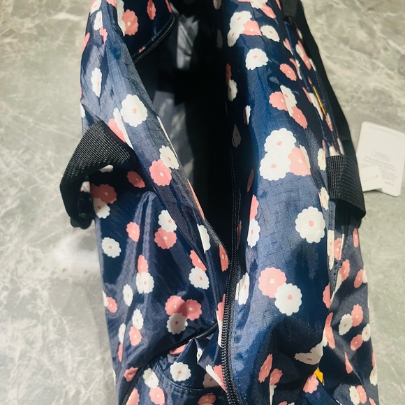 LUCAS Designer Carry On Luggage Collection- Lightweight Pattern 22 Inch Duffel B - Picture 2 of 4